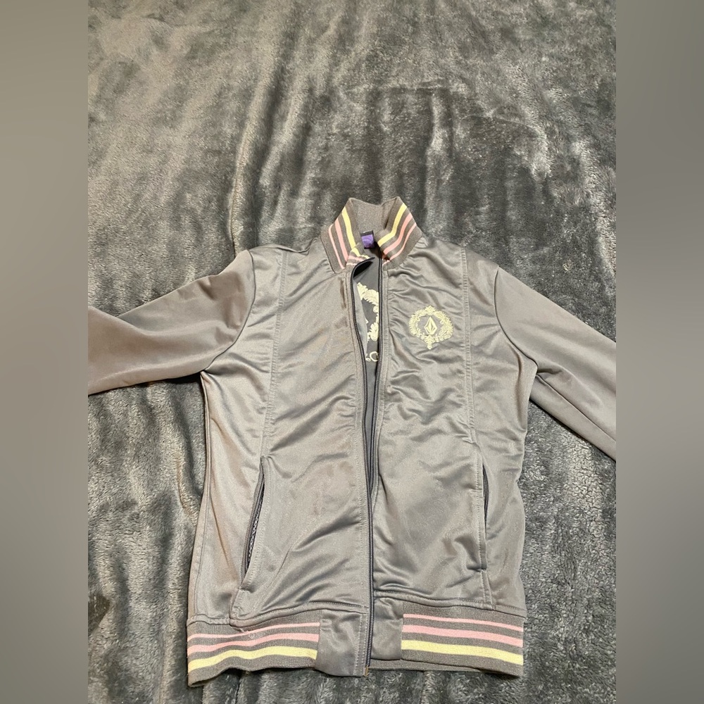 Vintage Volcom - Picture 5 of 6